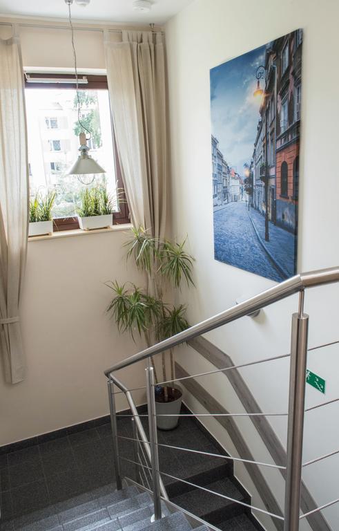 Smart2Stay Pod Lipami Varsó Kültér fotó
