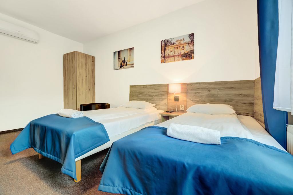 Smart2Stay Pod Lipami Varsó Kültér fotó