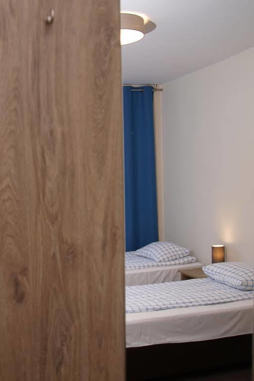 Smart2Stay Pod Lipami Varsó Kültér fotó