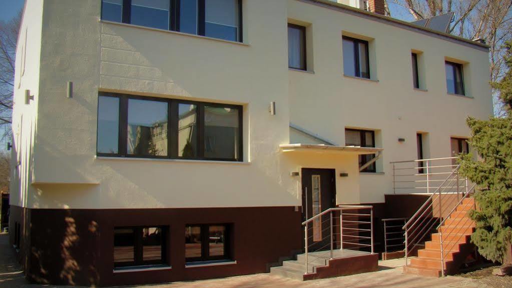 Smart2Stay Pod Lipami Varsó Kültér fotó